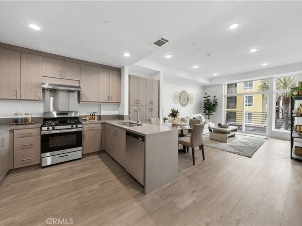 168 S Monterey Street, Unit 413, Alhambra, CA 91801