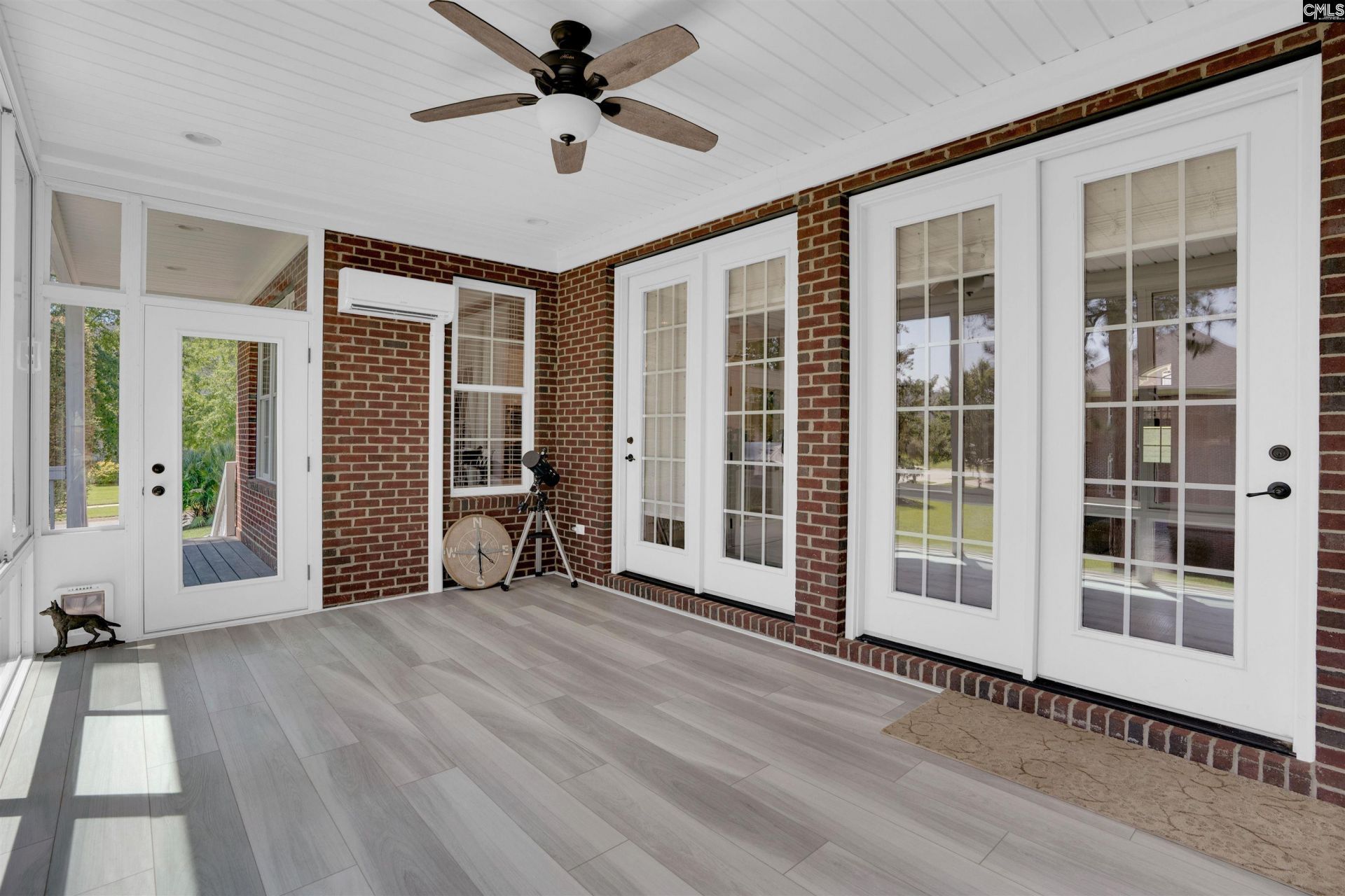 149 Lakeport Drive Photo 4