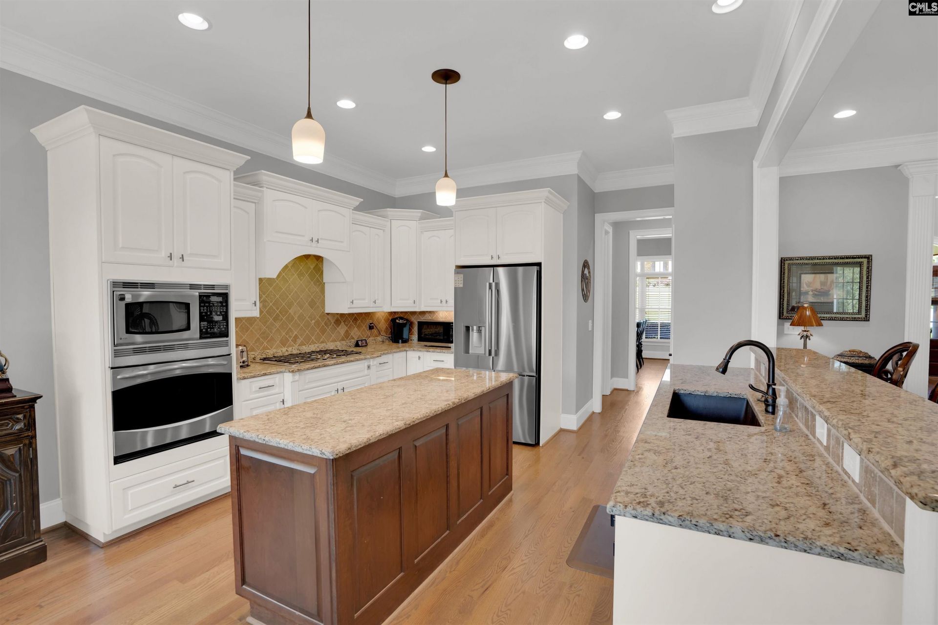 149 Lakeport Drive Photo 8