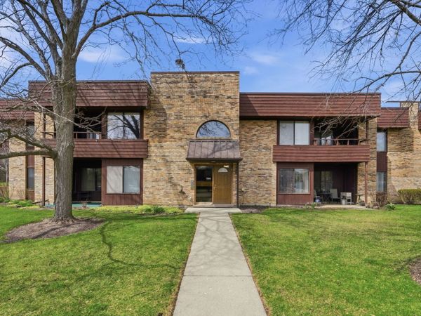 1350 N Sterling Avenue , Unit 201, Palatine, IL 60067