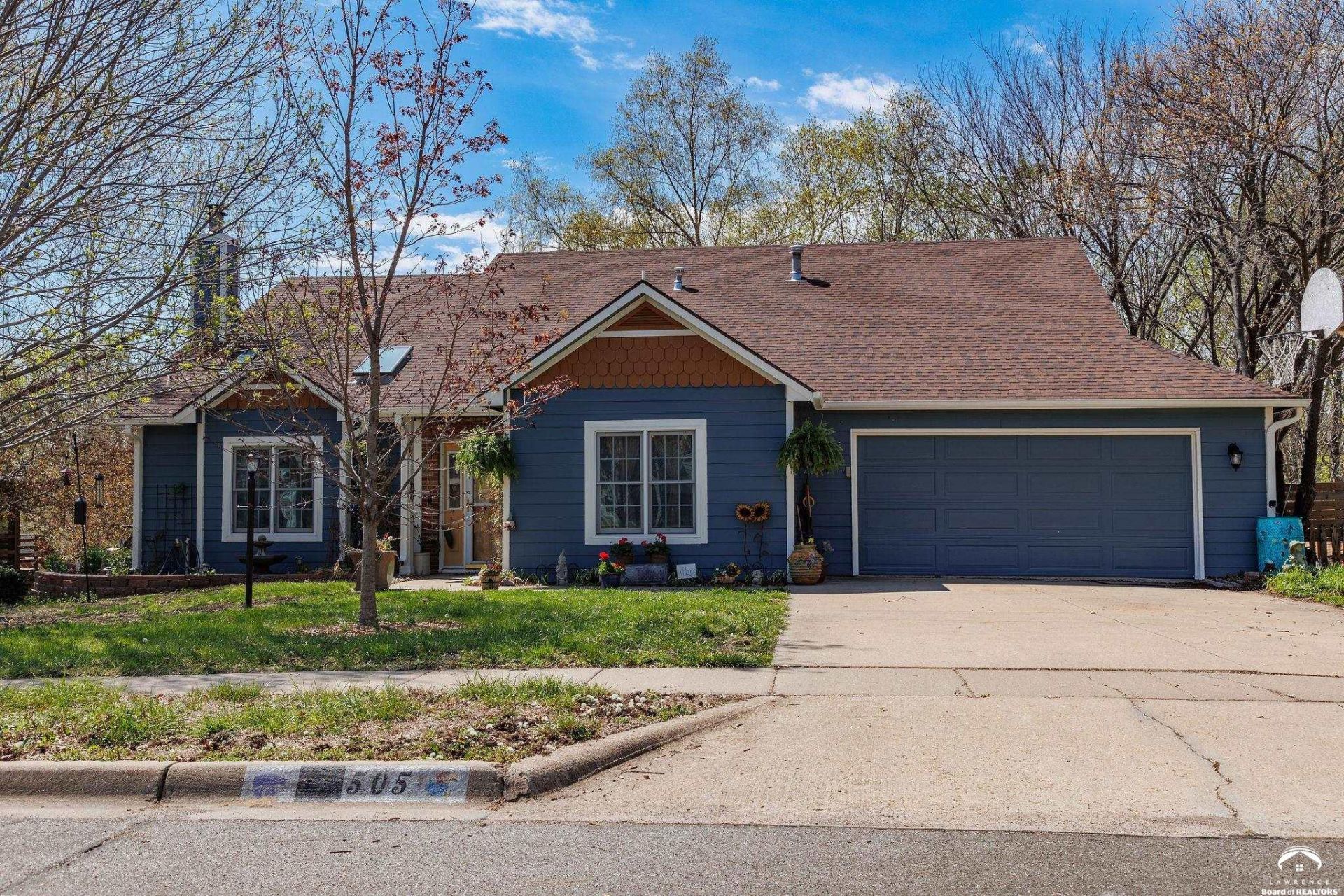 505 Shoal Lane, Lawrence, KS 66044 Main Photo