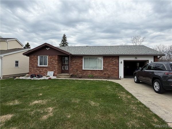 3155 Clearview, Buffalo, NY 14219