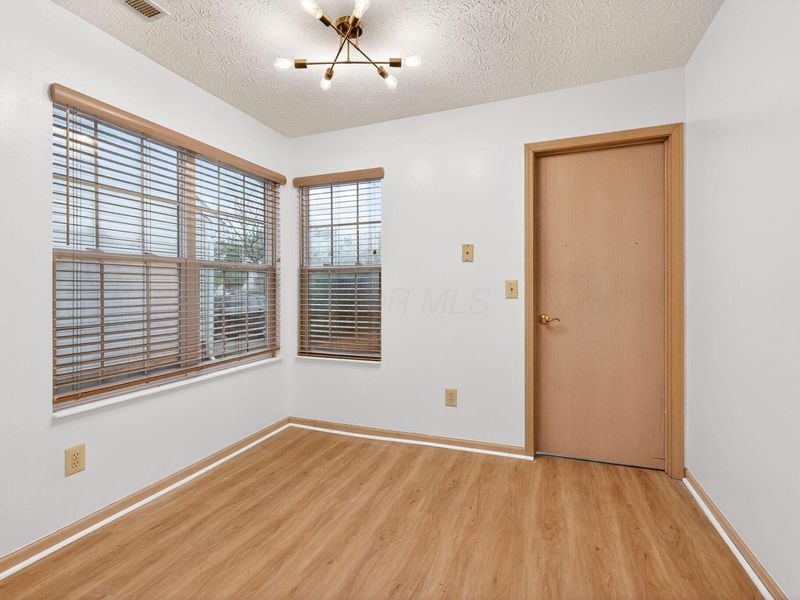 2064 Waymont Road, Columbus, OH 43229 Photo 15