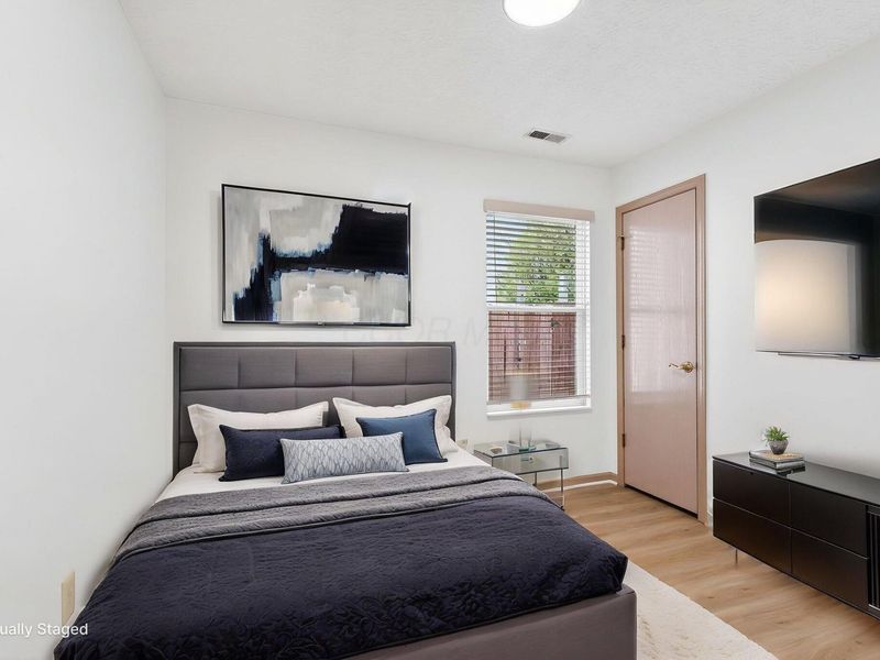 2064 Waymont Road, Columbus, OH 43229 Photo 20