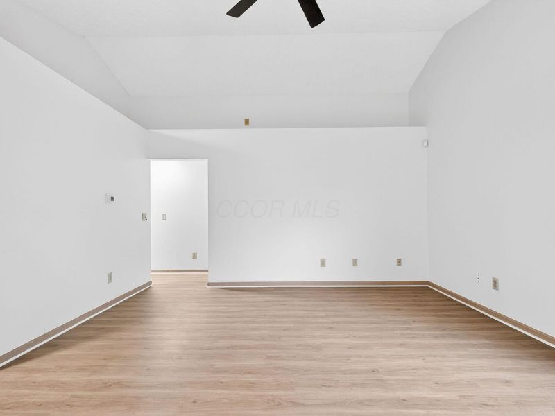 2064 Waymont Road, Columbus, OH 43229 Photo 5