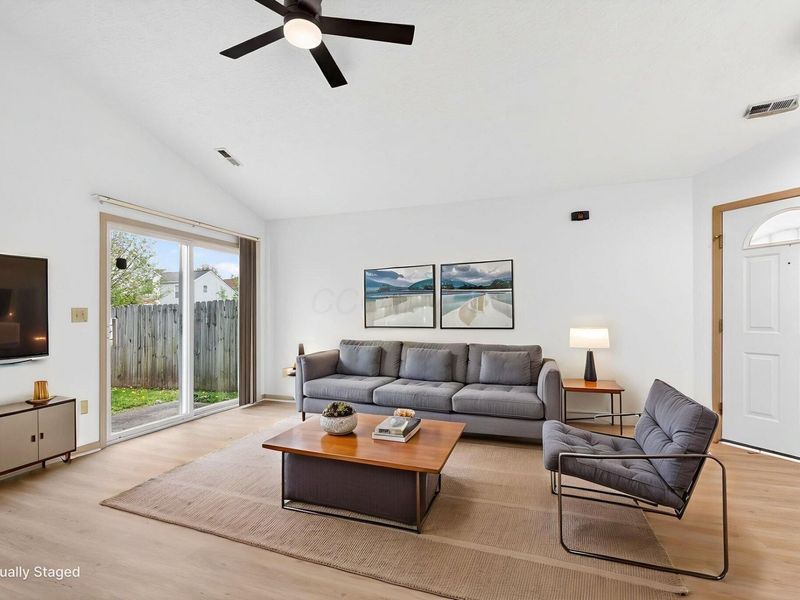 2064 Waymont Road, Columbus, OH 43229 Photo 7