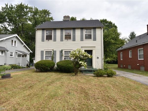 522 Parkcliffe Avenue, Youngstown, OH 44511