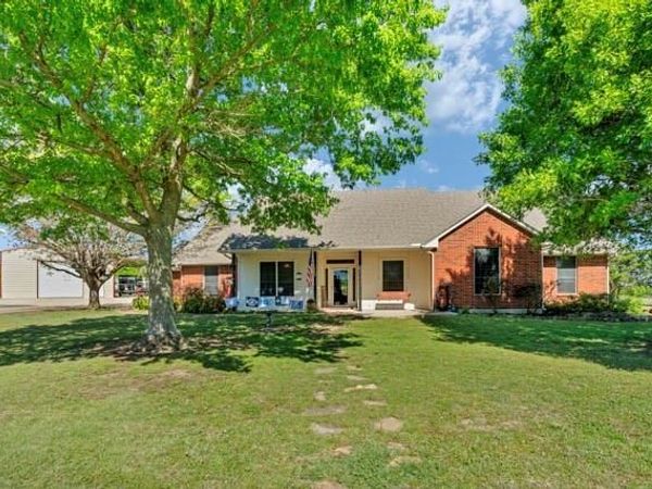 1411 Honeysuckle Ridge Court, Midlothian, TX 76065