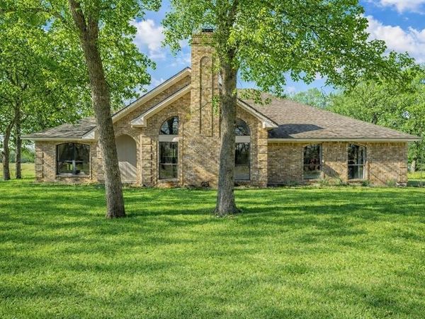 1325 N Katy Road, Elm Mott, TX 76640