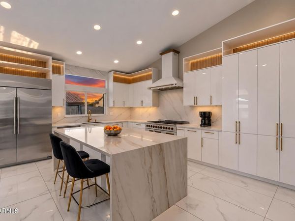 1732 W COMMERCE Avenue, Gilbert, AZ 85233