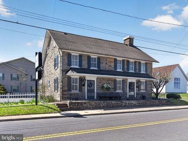 1434 W BROAD STREET, QUAKERTOWN, PA 18951