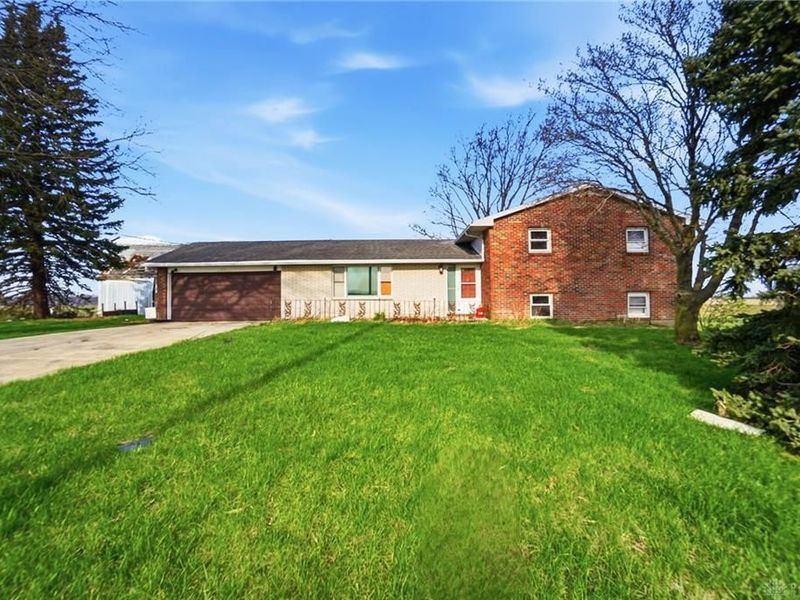 9750 Middle Point Road, Van Wert, OH 45863 Photo 1