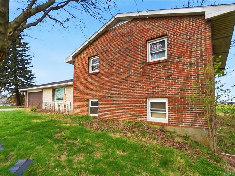 9750 Middle Point Road, Van Wert, OH 45863 Photo 4