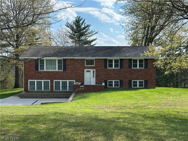 285 A E Miller Road, Lowell, OH 45744