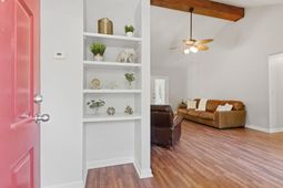 2322 Mckee Court photo 4