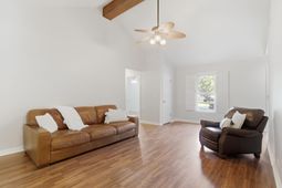 2322 Mckee Court photo 4