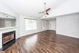 7955 Timbercreek photo 4