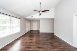 7955 Timbercreek photo 4