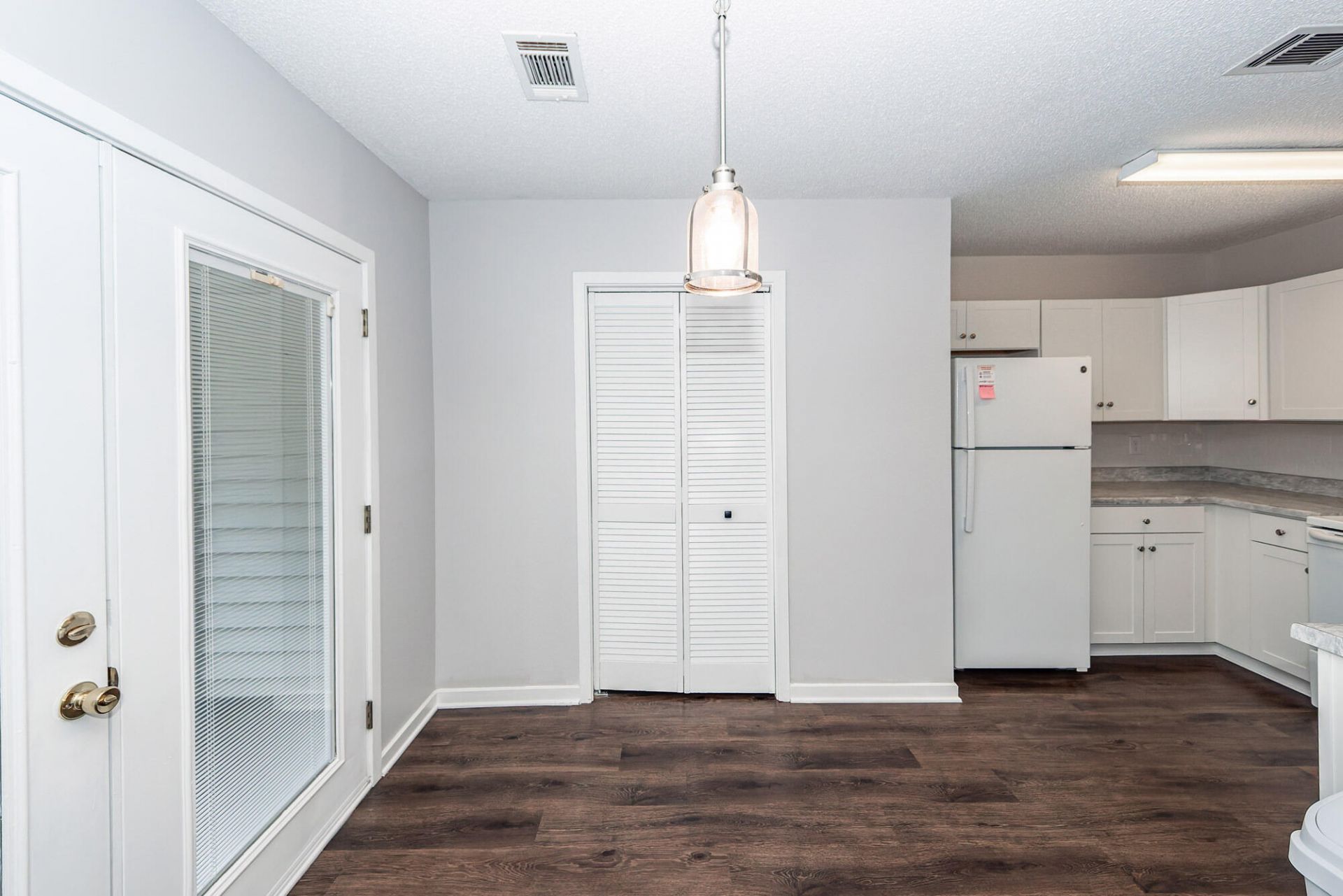 7955 Timbercreek Photo 9