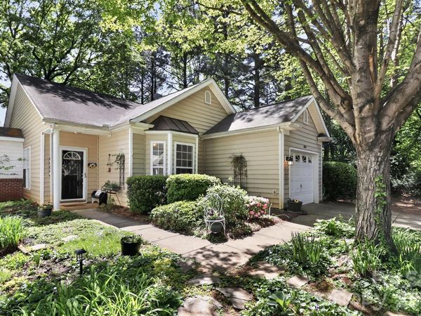 4851 Steepleglen Court, Charlotte, NC 28269