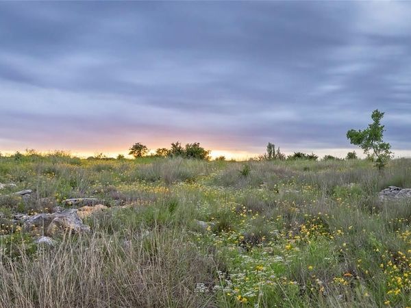 197 Sierra DR, Bertram, TX 78605