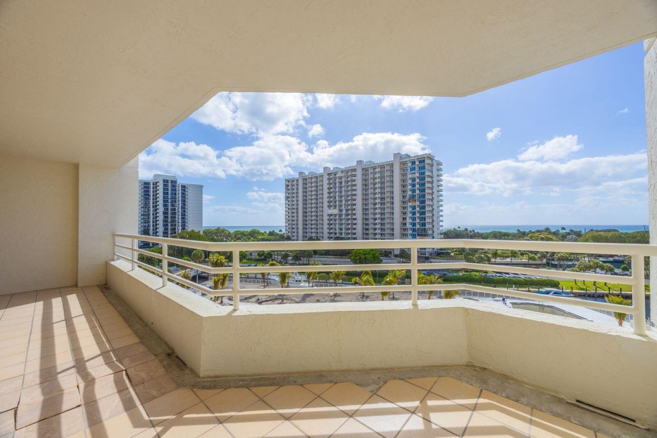 4201 N Ocean Boulevard, Unit 604, Boca Raton, FL 33431 Photo