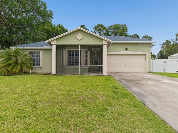 5317 NW South Lanett Circle, Port St. Lucie, FL 34986