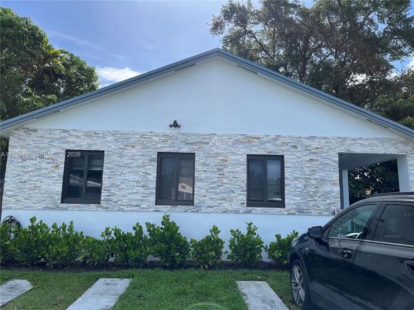 423 NW 32nd Pl, Unit 1, Miami, FL 33125