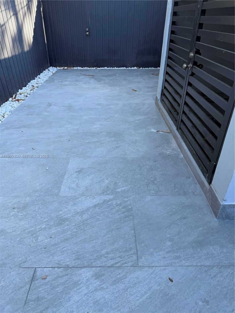 423 NW 32nd Pl, Unit 1, Miami, FL 33125 Photo