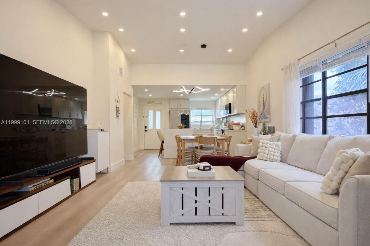 769 Banks Rd, Unit 119, Margate, FL 33063 Photo