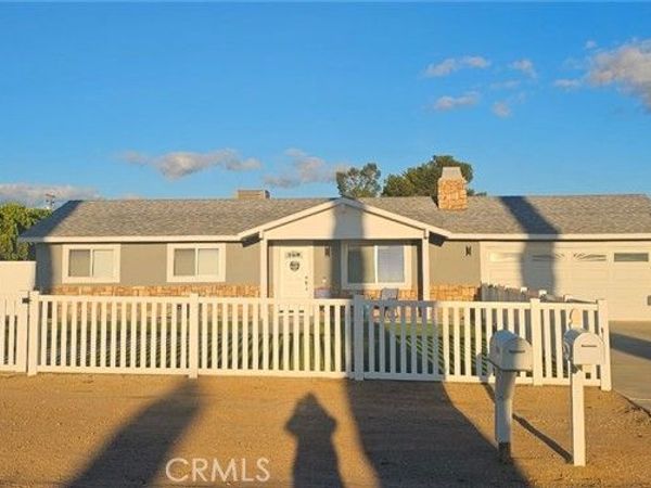 10292 Kern, Hesperia, CA 92345
