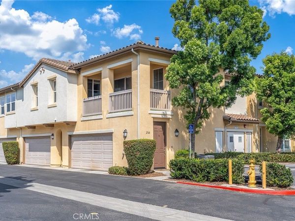 2768 W Madison, Anaheim, CA 92801