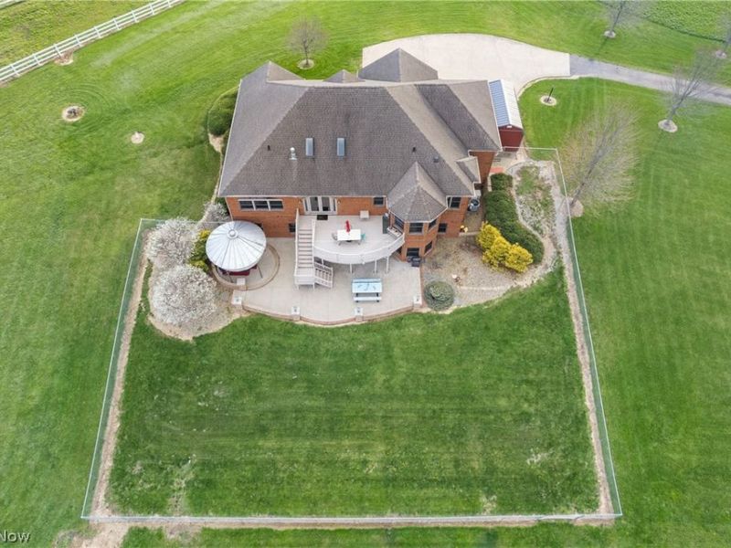 10366 Immel Street NE, Canton, OH 44721 Photo 6