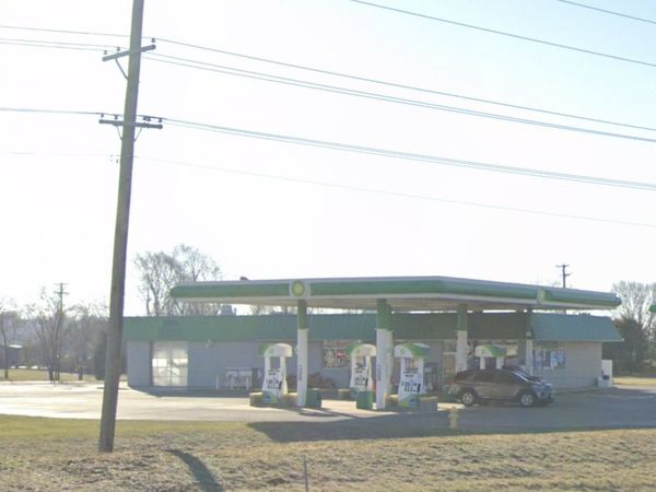 11225 N 2nd Street , Machesney Park, IL 61115