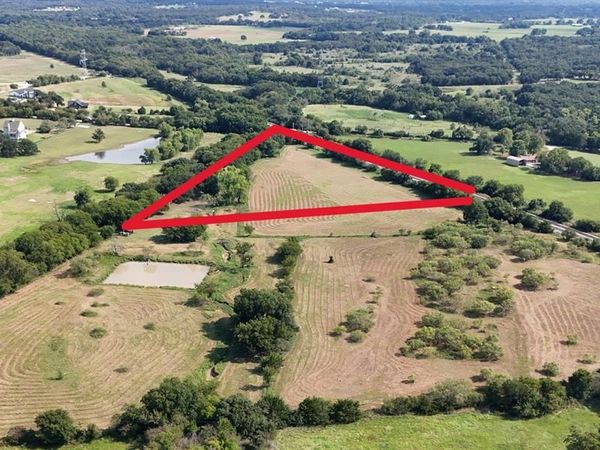 2325 County Road 808 , Cleburne, TX 76031