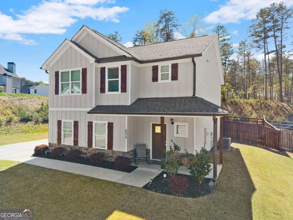 6579 River Station Drive, Lula, GA 30554