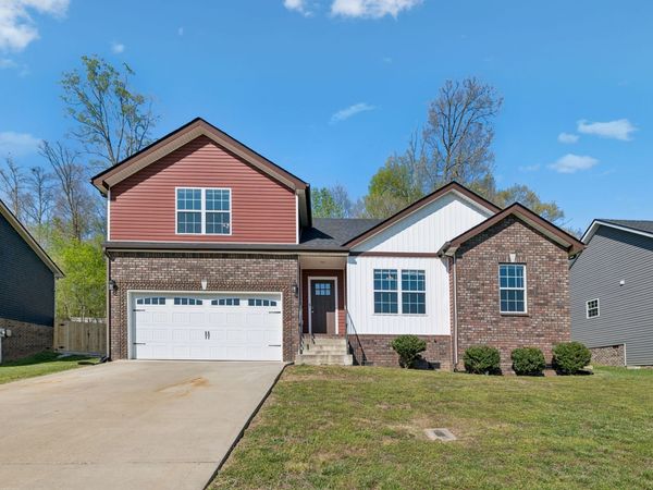 1217 Ridge Meadow Dr, Clarksville, TN 37042