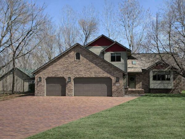 14205 Julliard Street NE, Forest Lake, MN 55025