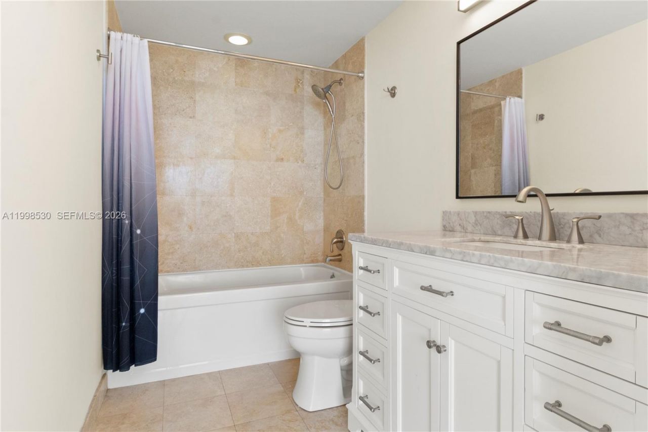 350 S Miami Ave, Unit 3413, Miami, FL 33130 Photo