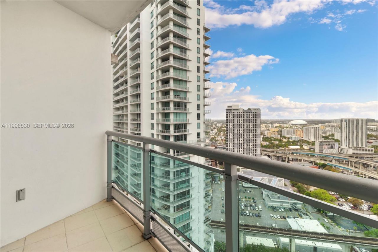 350 S Miami Ave, Unit 3413, Miami, FL 33130 Photo