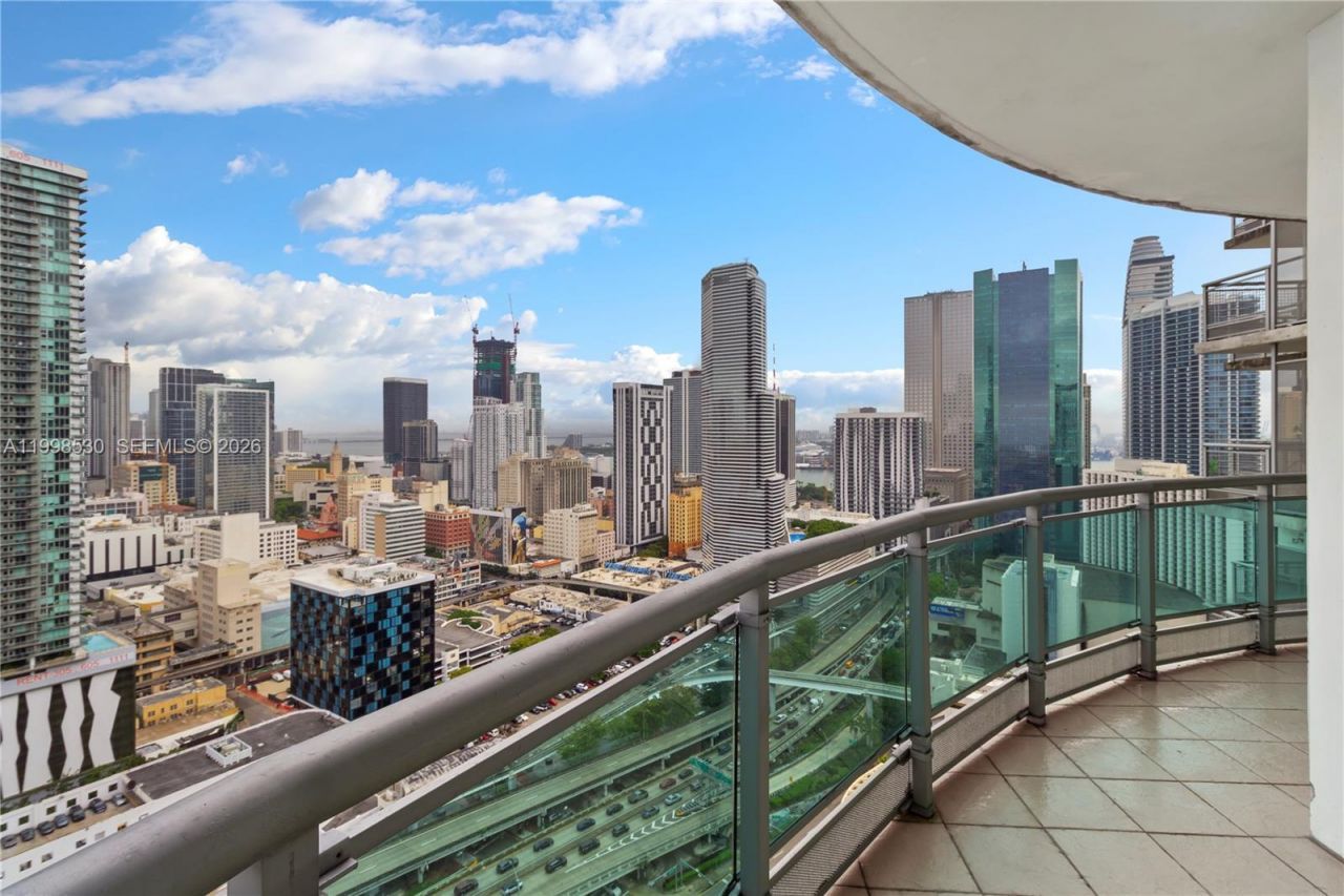 350 S Miami Ave, Unit 3413, Miami, FL 33130 Photo