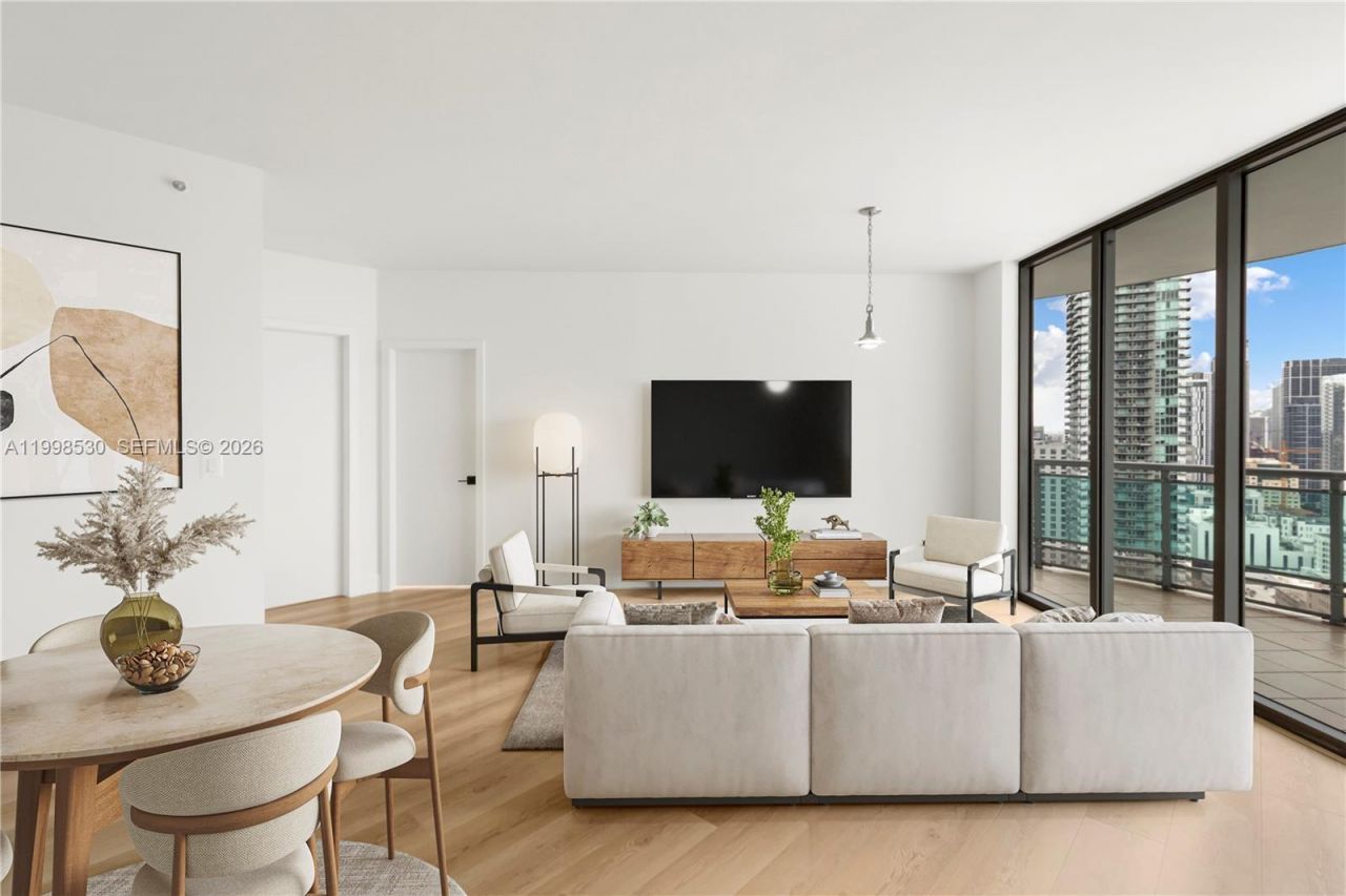 350 S Miami Ave, Unit 3413, Miami, FL 33130 Photo