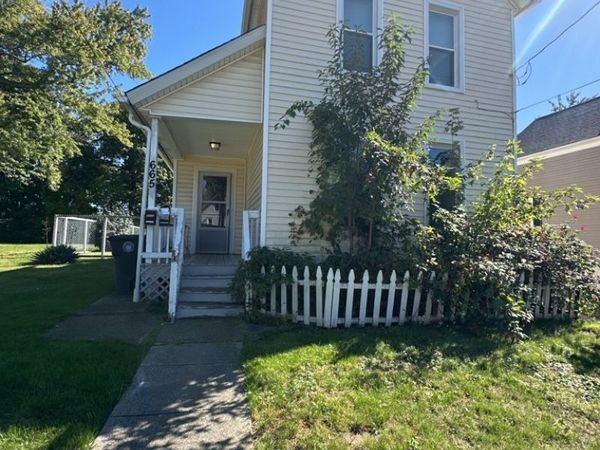 665 Kling Street, Akron, OH 44311