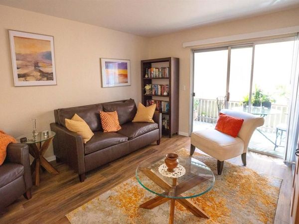 432 Edgehill Lane, Oceanside, CA 92054