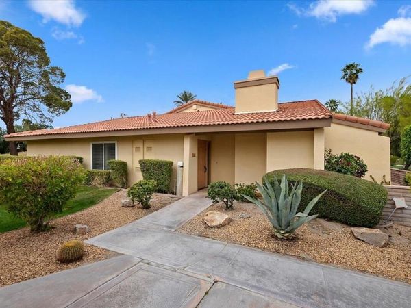2671 N Whitewater Club Drive, Palm Springs, CA 92262