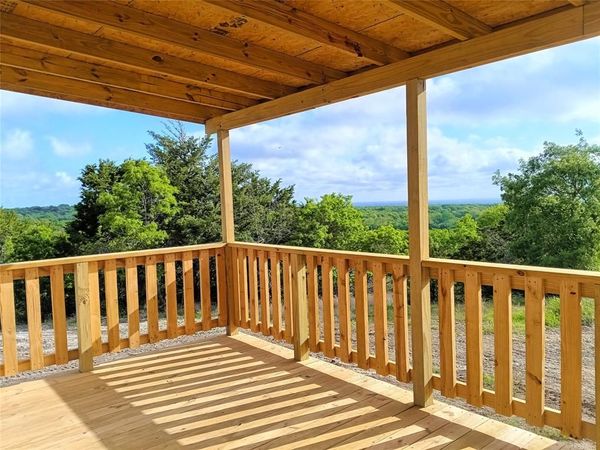 700 Woodhaven Drive, Springtown, TX 76082