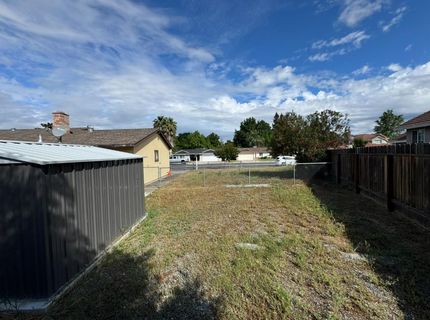 1461 E D St, Oakdale, CA 95361 Photo