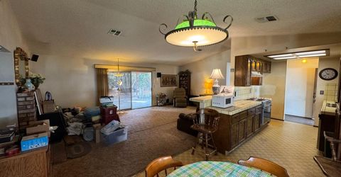 1461 E D St, Oakdale, CA 95361 Photo