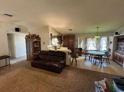 1461 E D St, Oakdale, CA 95361 Photo