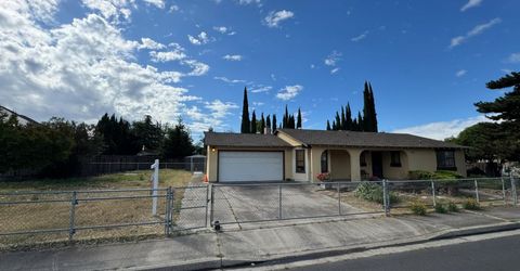 1461 E D St, Oakdale, CA 95361 Photo
